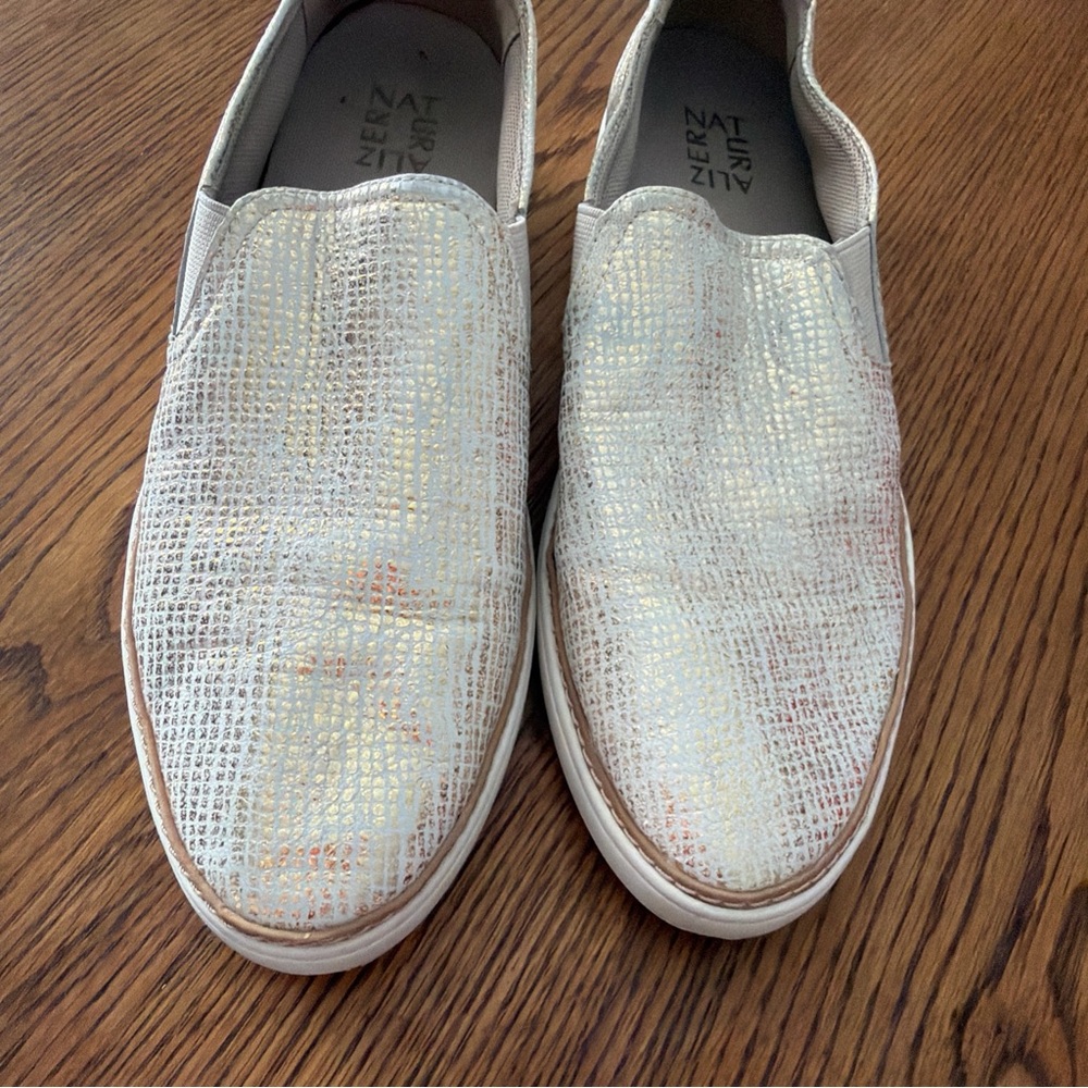 NATURALIZER “Jade” Gold Leather Textured Slip-On Sneakers